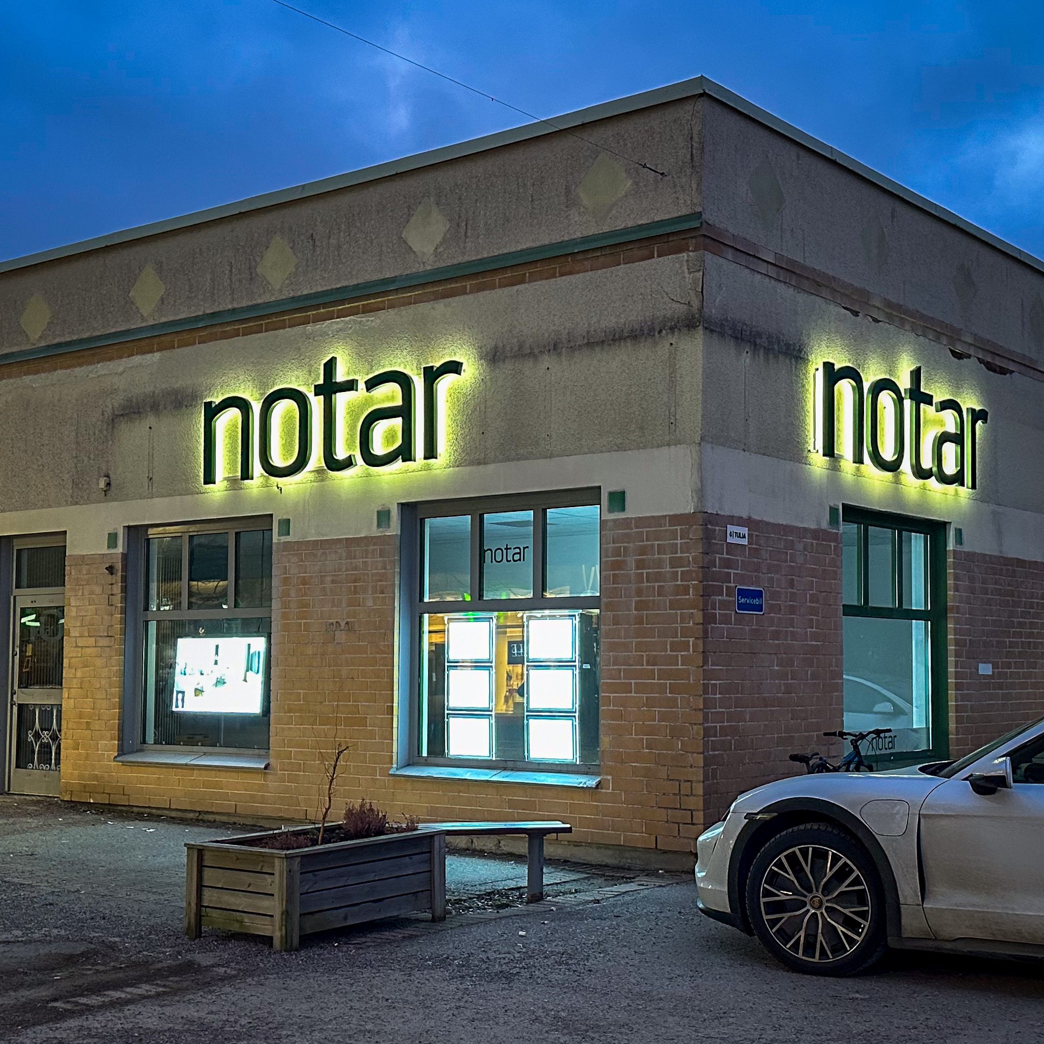 Notar fönsterskärmar