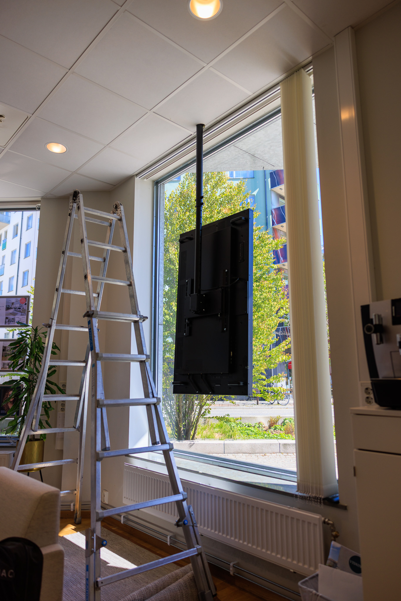 SkandiaMäklarna fönsterskärm